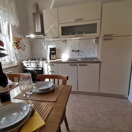 Grzin Apartment Lovran
